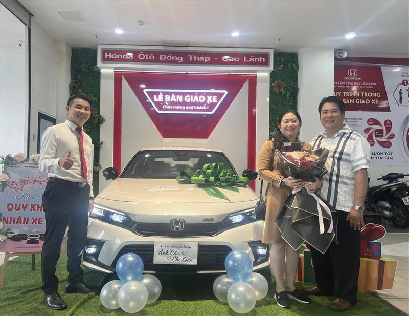 Giao Xe Civic RS Trắng Về Tịnh Biên An Giang Cho Gia Đình Khách Hàng Thân Thiết